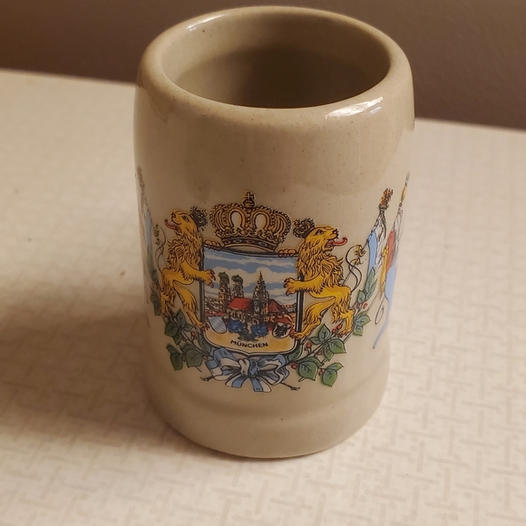 German Shot Glass with Handle - Picture 2 of 3
